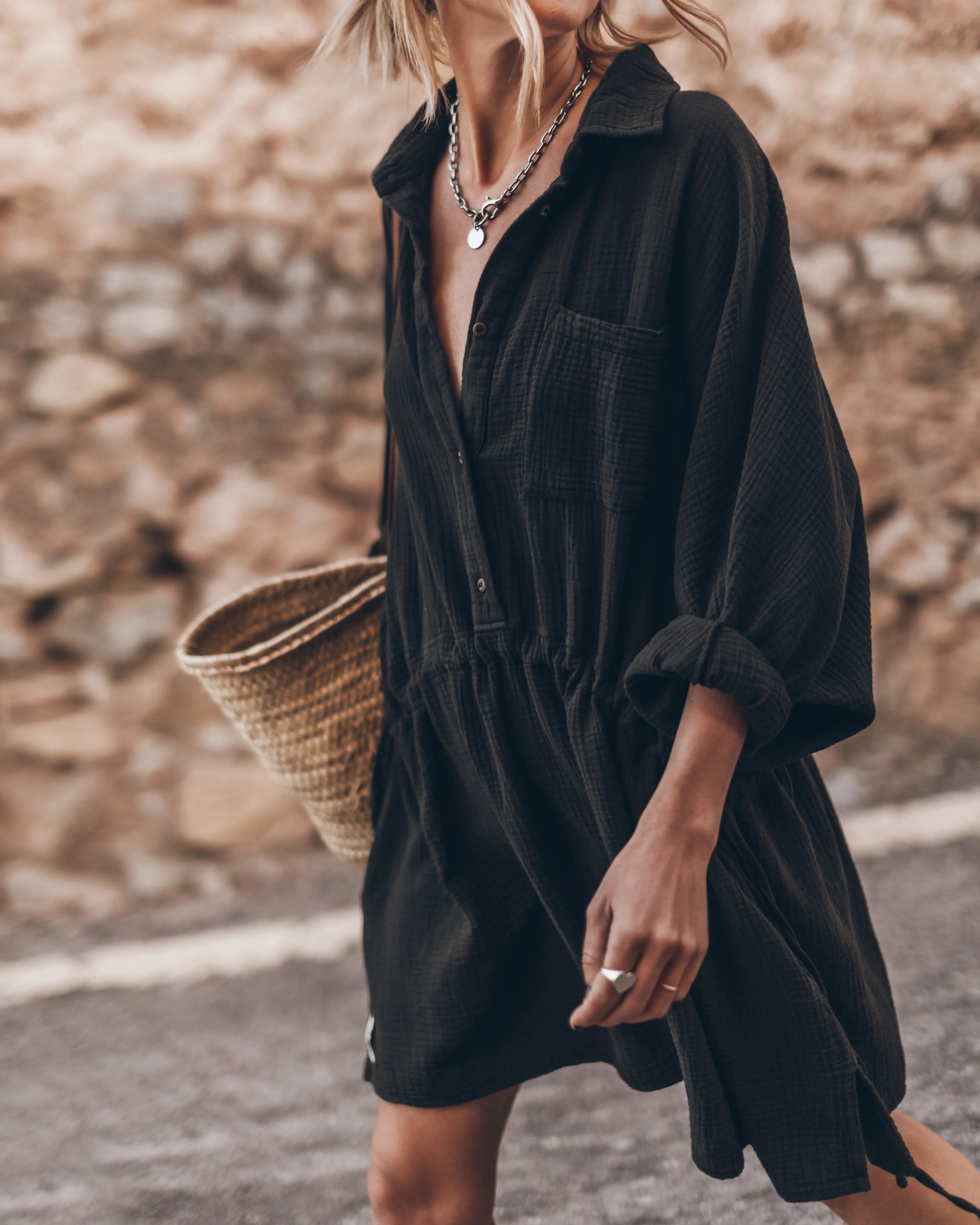 Black (Almost sold out) / XL (14-16)